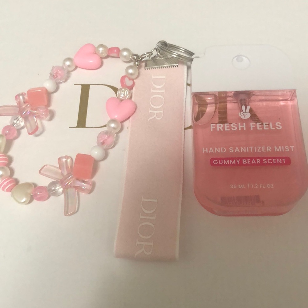 ❤️Dior Beauty Keychain❤️